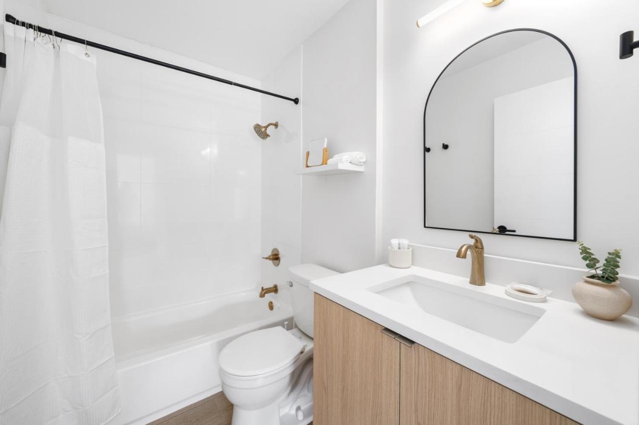 M Lake Worth Beach - Modern Villas Near West Palm Beach, Chic Retro Vibes, King Bed, Cozy Backyard, Bbq, Workspace, High-Speed Internet, Free Parking, 5 Minutes To Downtown & Beach Eksteriør billede