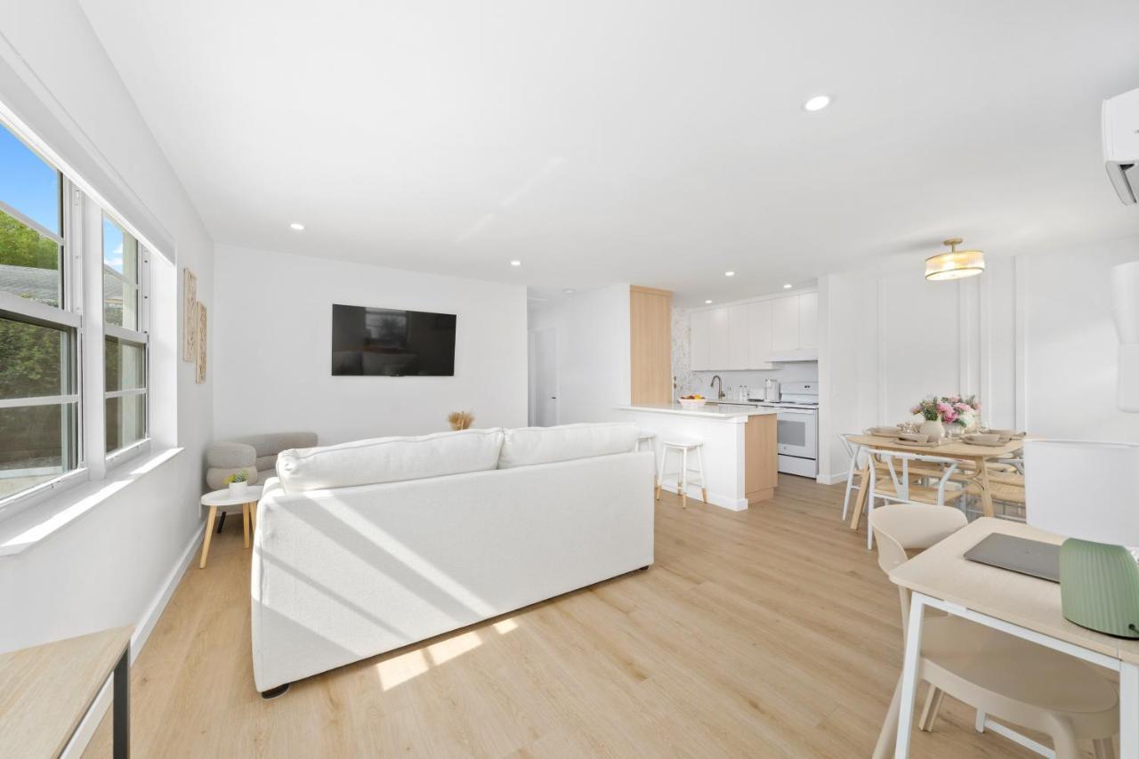 M Lake Worth Beach - Modern Villas Near West Palm Beach, Chic Retro Vibes, King Bed, Cozy Backyard, Bbq, Workspace, High-Speed Internet, Free Parking, 5 Minutes To Downtown & Beach Eksteriør billede