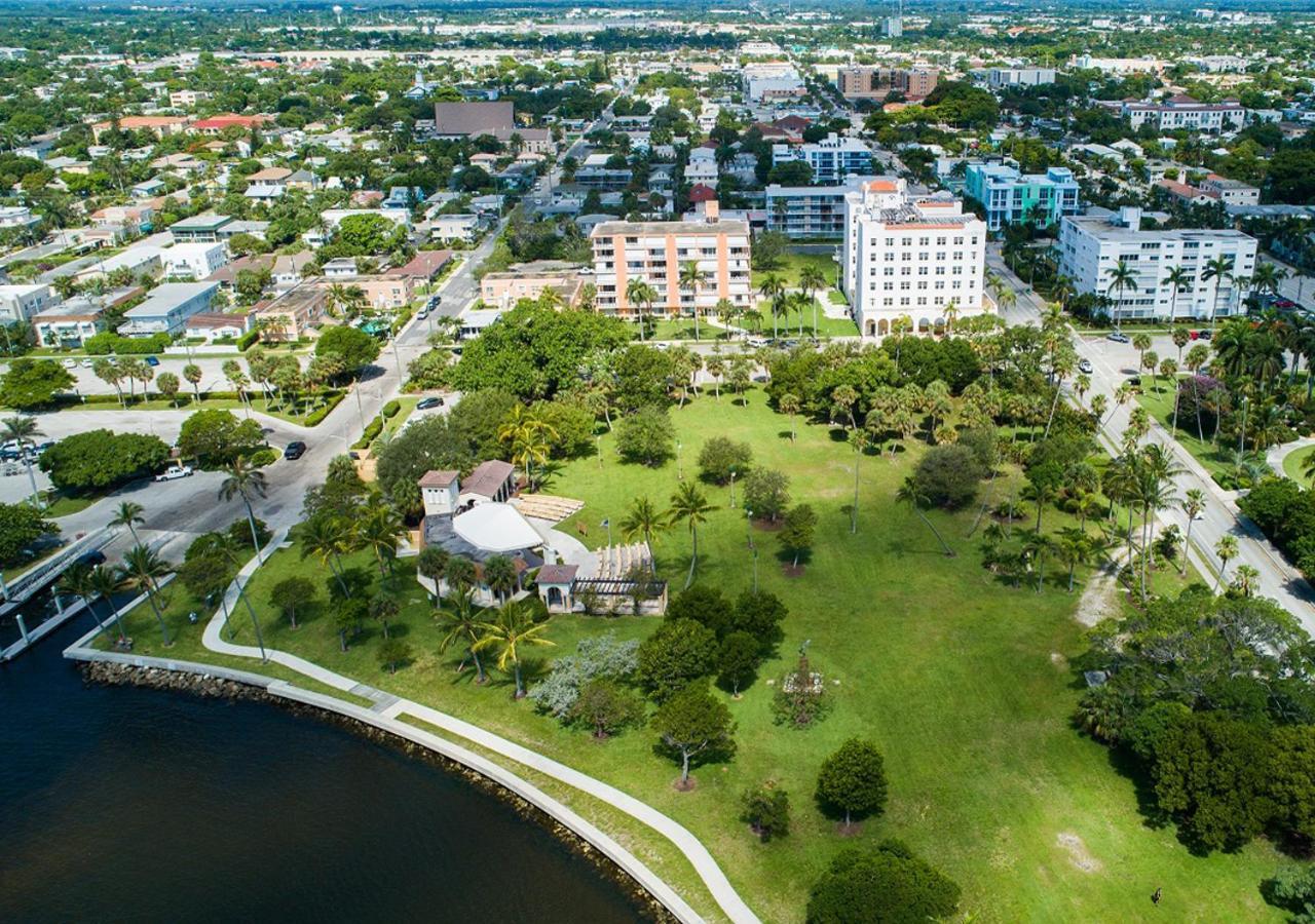 M Lake Worth Beach - Modern Villas Near West Palm Beach, Chic Retro Vibes, King Bed, Cozy Backyard, Bbq, Workspace, High-Speed Internet, Free Parking, 5 Minutes To Downtown & Beach Eksteriør billede