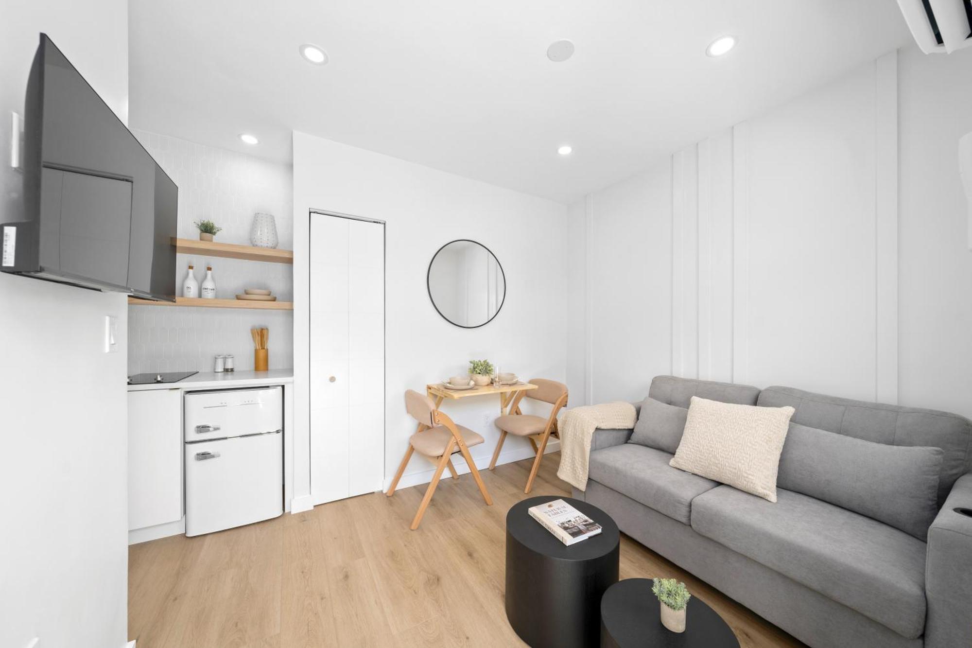 M Lake Worth Beach - Modern Villas Near West Palm Beach, Chic Retro Vibes, King Bed, Cozy Backyard, Bbq, Workspace, High-Speed Internet, Free Parking, 5 Minutes To Downtown & Beach Eksteriør billede