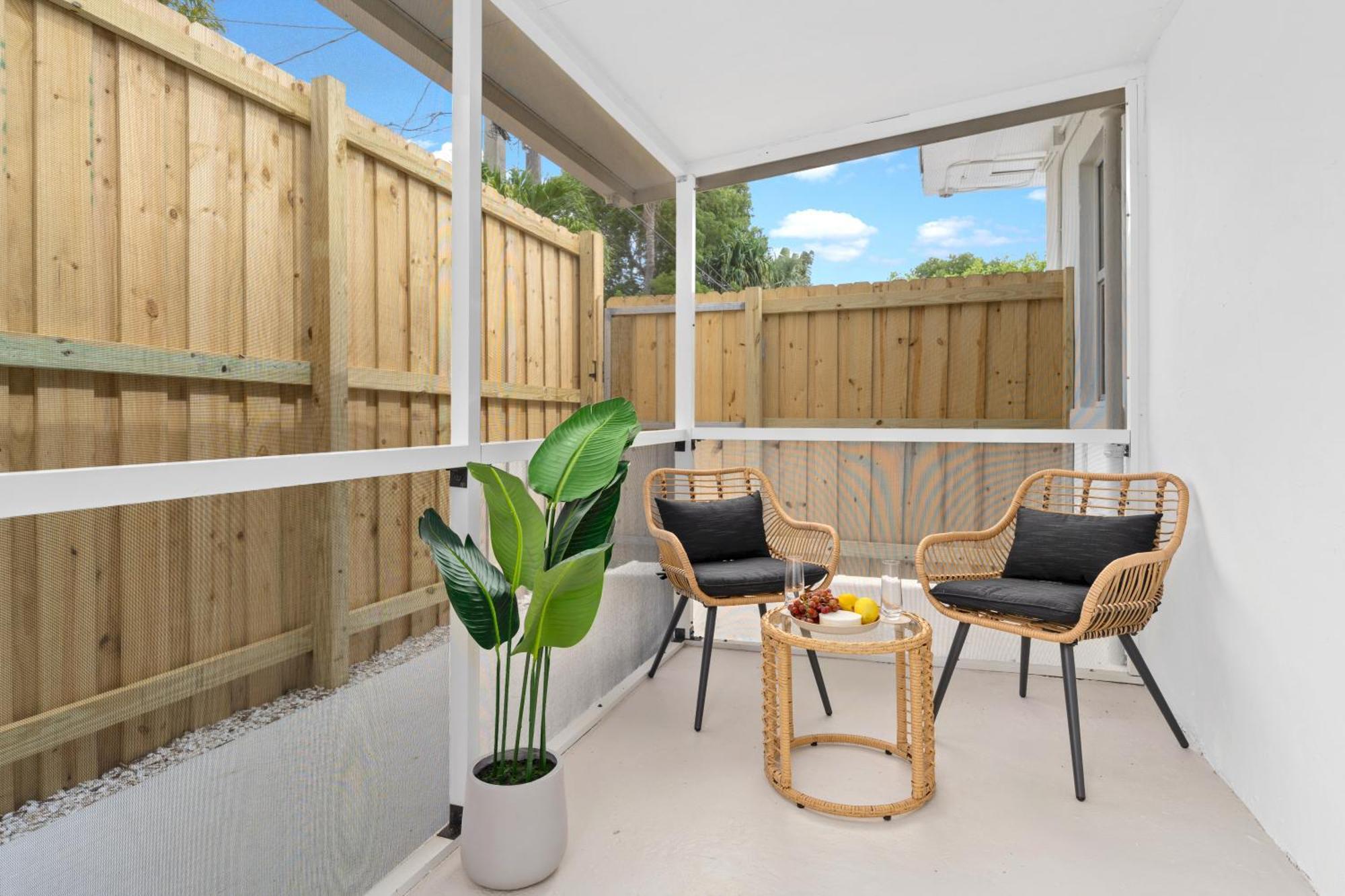 M Lake Worth Beach - Modern Villas Near West Palm Beach, Chic Retro Vibes, King Bed, Cozy Backyard, Bbq, Workspace, High-Speed Internet, Free Parking, 5 Minutes To Downtown & Beach Eksteriør billede