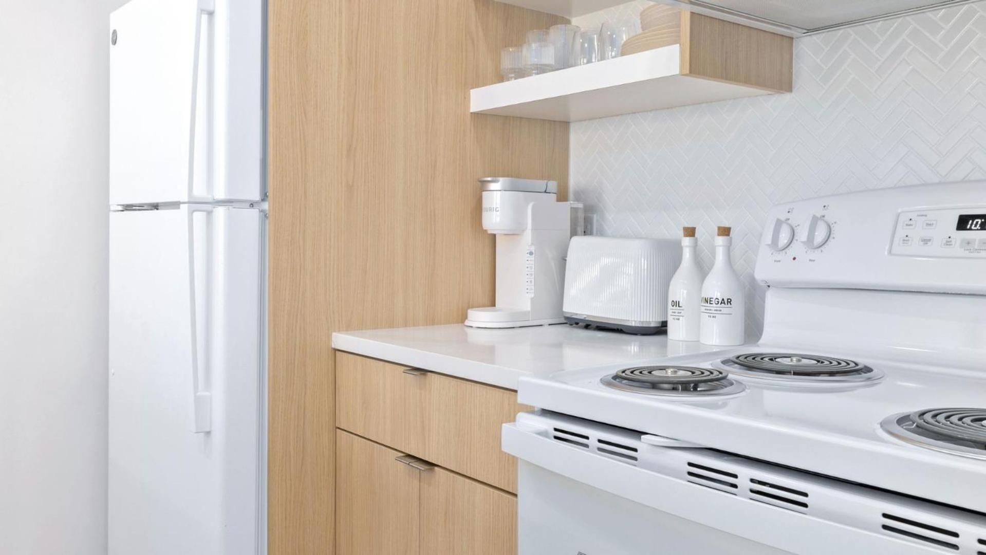 M Lake Worth Beach - Modern Villas Near West Palm Beach, Chic Retro Vibes, King Bed, Cozy Backyard, Bbq, Workspace, High-Speed Internet, Free Parking, 5 Minutes To Downtown & Beach Eksteriør billede