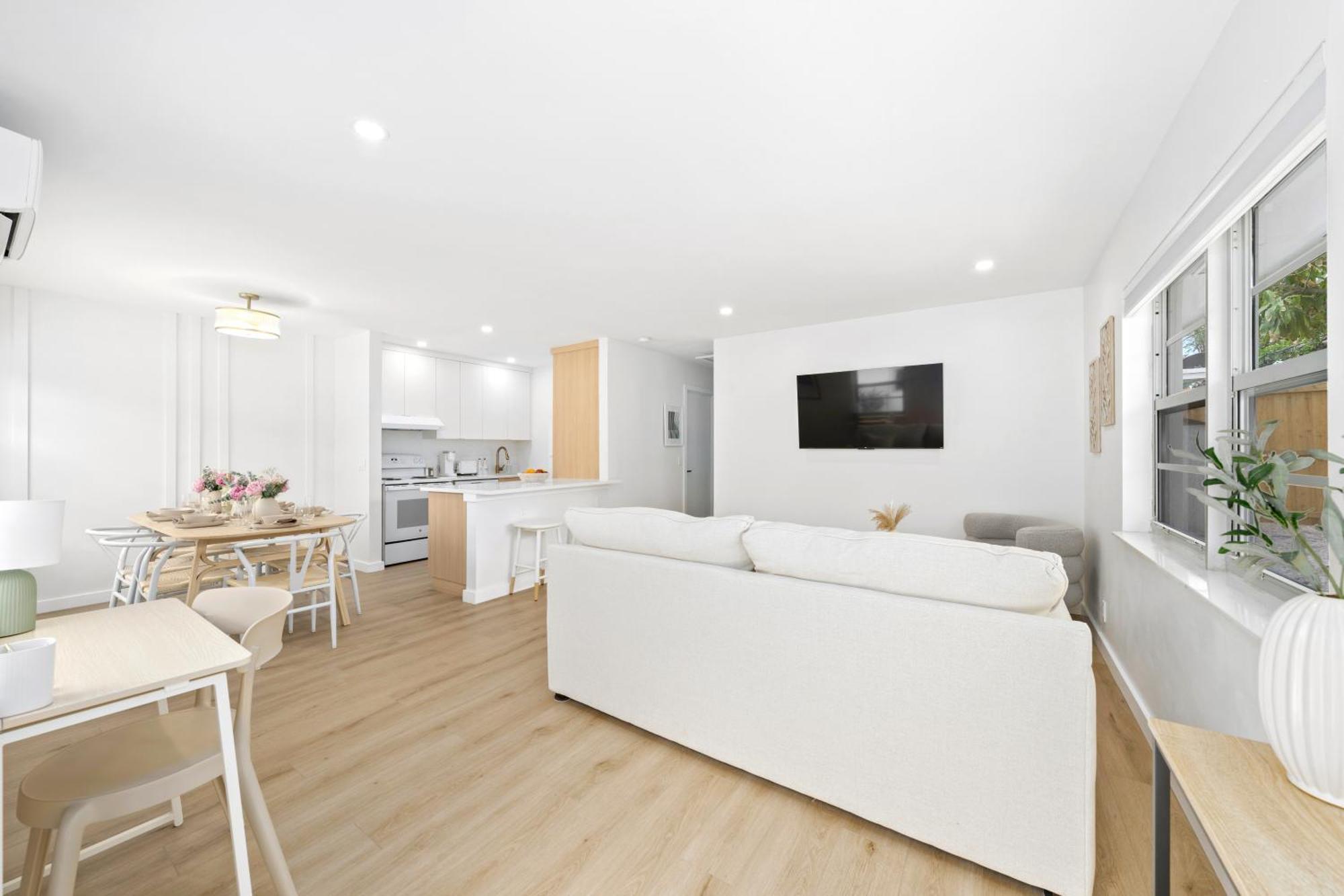 M Lake Worth Beach - Modern Villas Near West Palm Beach, Chic Retro Vibes, King Bed, Cozy Backyard, Bbq, Workspace, High-Speed Internet, Free Parking, 5 Minutes To Downtown & Beach Eksteriør billede