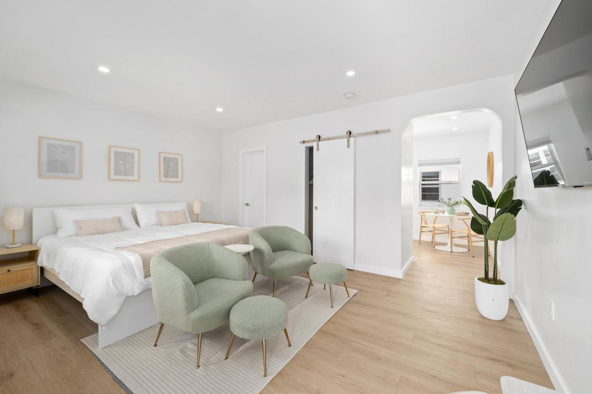 M Lake Worth Beach - Modern Villas Near West Palm Beach, Chic Retro Vibes, King Bed, Cozy Backyard, Bbq, Workspace, High-Speed Internet, Free Parking, 5 Minutes To Downtown & Beach Eksteriør billede